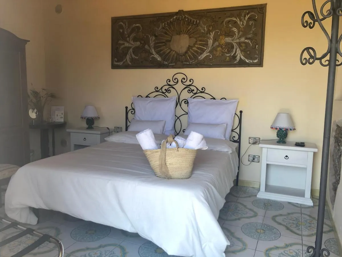 San Noto Antica Residenza Di Caccia Bed & Breakfast Ficarra
