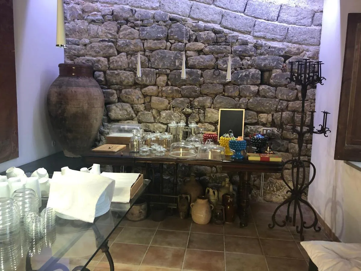San Noto Antica Residenza Di Caccia Bed & Breakfast Ficarra 0*,  Italy